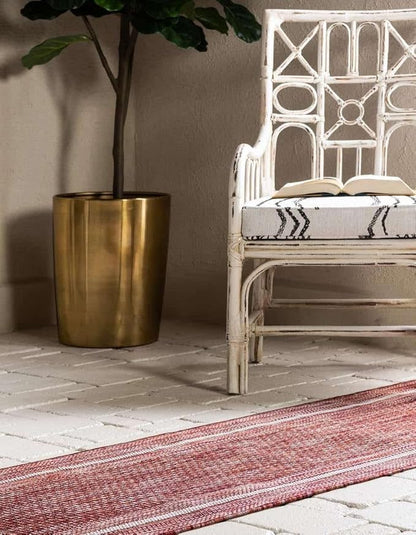 Unique Loom Outdoor Border Collection Area Rug - Soft Border (2' x 8' Runner, Rust Red/ Ivory)