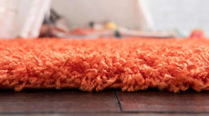 Unique Loom Solid Shag Collection Area Rug (7' 10" x 10' Rectangle, Tiger Orange)