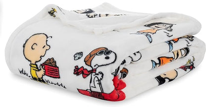 Berkshire Blanket VelvetLoft Cute Character Snoopy Plush Blanket, Peanuts Gang, Full/Queen 90 in x 90 in (Official Peanuts Product)