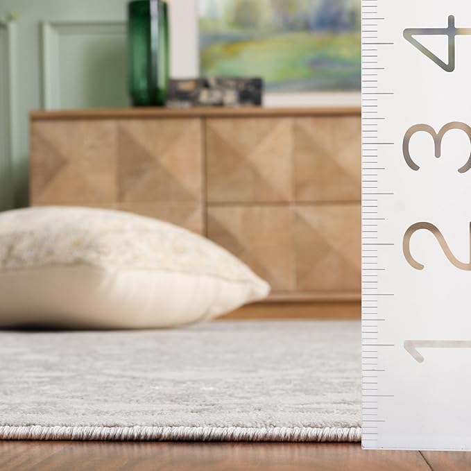 SAFAVIEH Area Rug 8' Square - Reflection Collection - Large - Cream & Ivory, Non-Shedding & Easy Cleaning, Ideal for Living Room, Bedroom (RFT665D)