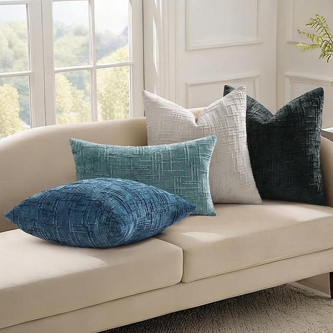 decorUhome Black Chenille Throw Pillow Covers 20x20 Set of 2 Thick Textured Slubby Couch Pillow Covers Farmhouse Accent Modern Neutral Decorative Pillow Cases for Bed Sofa Living Room