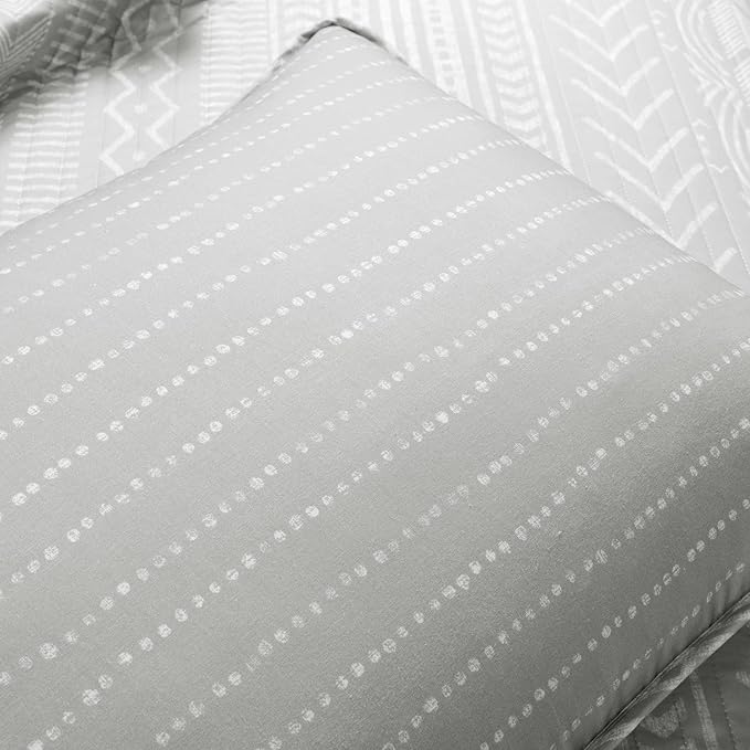 Lush Decor Hygge Geo Pattern Striped 3 Piece Quilt Bedding Set, Full/Queen, Light Gray
