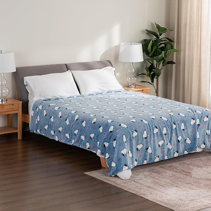 Berkshire Blanket Peanuts® VelvetLoft® Cute Character Snoopy Plush Blanket,Heart Toss Blue,King 90 in x 108 in (Official Peanuts® Product)