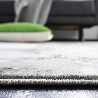 SAFAVIEH Craft Collection Runner Rug - 2'3" x 20', Grey & Silver, Modern Abstract Design, Non-Shedding & Easy Care, Ideal for High Traffic Areas in Living Room, Bedroom (CFT877G)