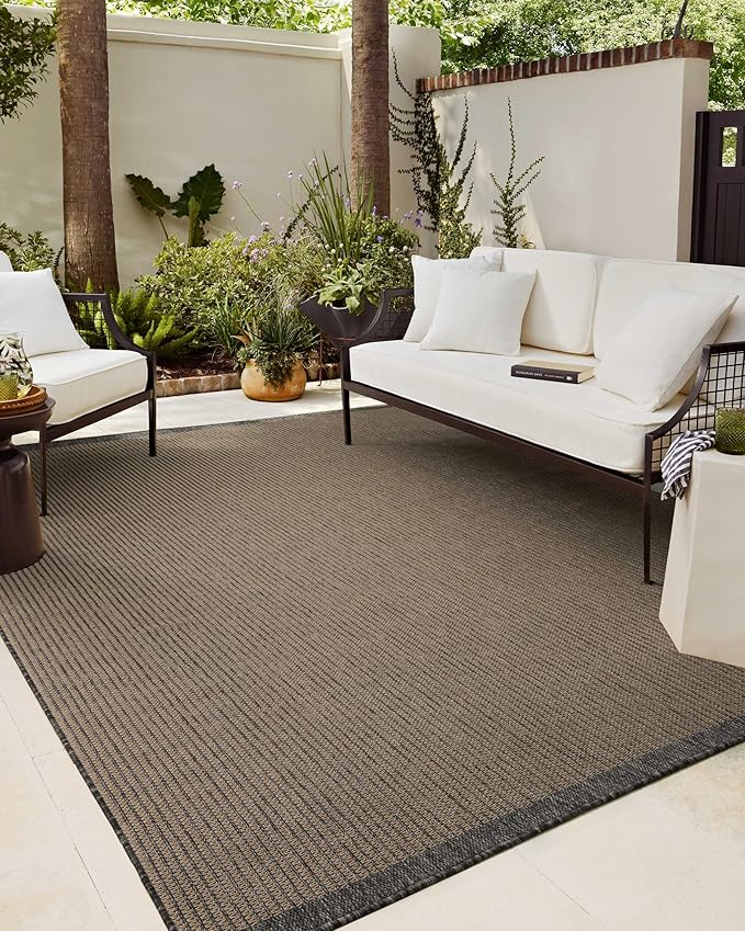 Loloi Chris Loves Julia Providence Collection PRC-03 Wheat/Charcoal 7'-6" x 7'-6", .12" Pile Height, Indoor/Outdoor Round Area Rug