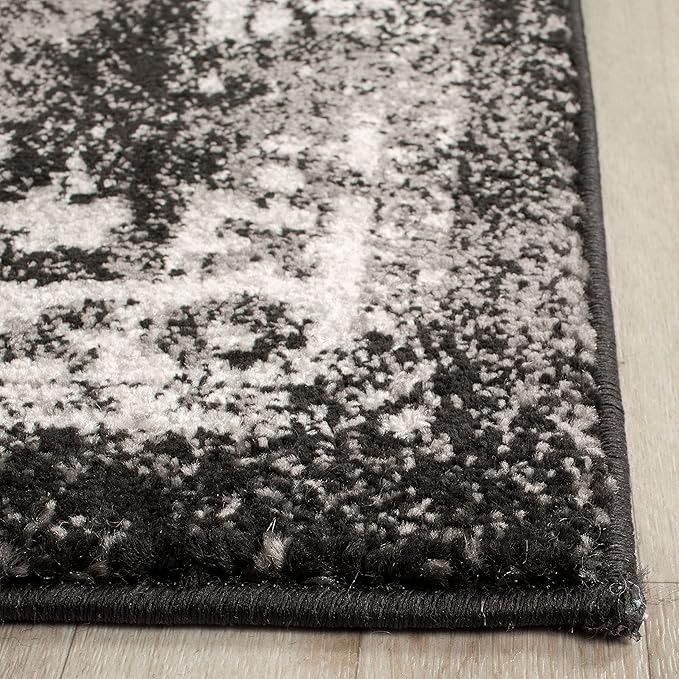 SAFAVIEH Area Rug 8x10 - Evoke Collection - Large - Black & Grey, Distressed Design, Non-Shedding & Easy Cleaning, Ideal for Living Room, Bedroom, Dining Space (EVK256R)