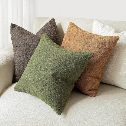 Foindtower Pack of 2 Modern Textured Boucle Throw Pillow Covers Accent Solid Decorative Pillow Cases Cozy Woven Couch Cushion Case for Chair Sofa Bedroom Living Room Home Decor, 20 x 20 Inch,Green