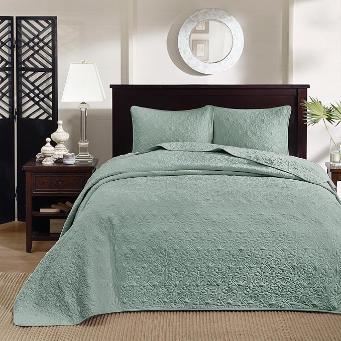 Madison Park Quebec Reversible Quilt Set Damask Design, Double Sided Stitching All Season, Lightweight Bedspread Bedding Set, Matching Sham, Seafoam, Twin(81"x110") 2 Piece