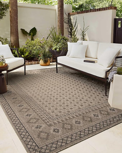 Loloi Chris Loves Julia Providence Collection PRC-07 Dove/Charcoal 5' x 7'-7", .12" Pile Height, Indoor/Outdoor Area Rug