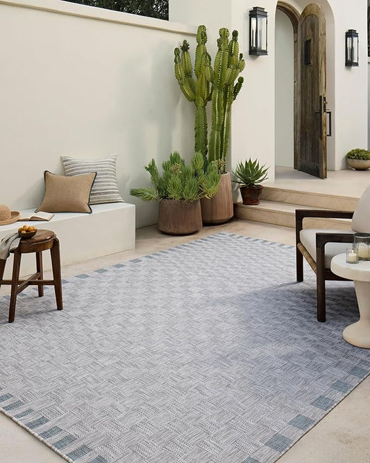 Loloi Amber Lewis Topanga Collection TOP-07 Silver/Blue 5'-3" x 7'-6" Indoor/Outdoor Area Rug