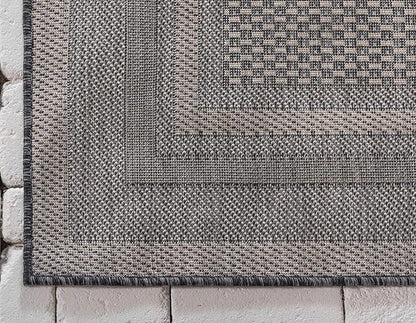 Unique Loom Outdoor Border Collection Area Rug - Soft Border (6' 1" x 9' Rectangle, Black/ Ivory)