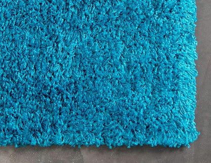 Unique Loom Solid Shag Collection Area Rug (2' 6" x 16' 5" Runner, Turquoise)