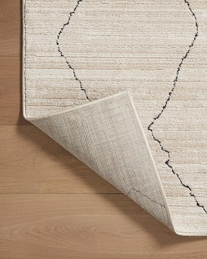Loloi Darby Collection DAR-03 Sand/Charcoal 2'-7" x 12'-0" Runner Rug