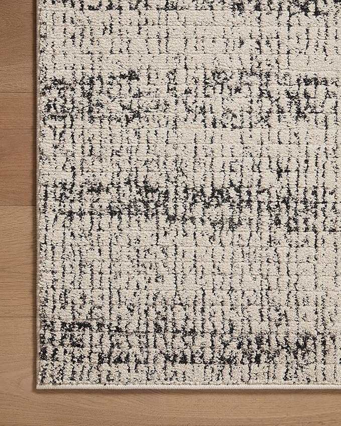 Loloi Darby Collection DAR-02 Oatmeal/Charcoal 2'-7" x 8'-0" Runner Rug